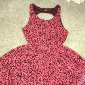 Audrey Red Rose Black Dress Gold Zip up SZ S